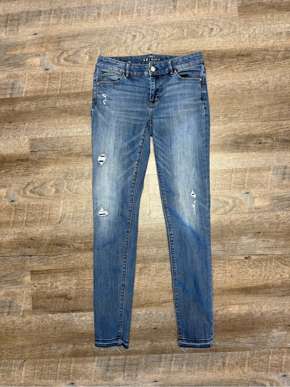 White House Black Market Women's Skinny Jeans - Blue Wash